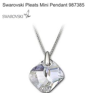 Swarovski Pleats pendant necklace
